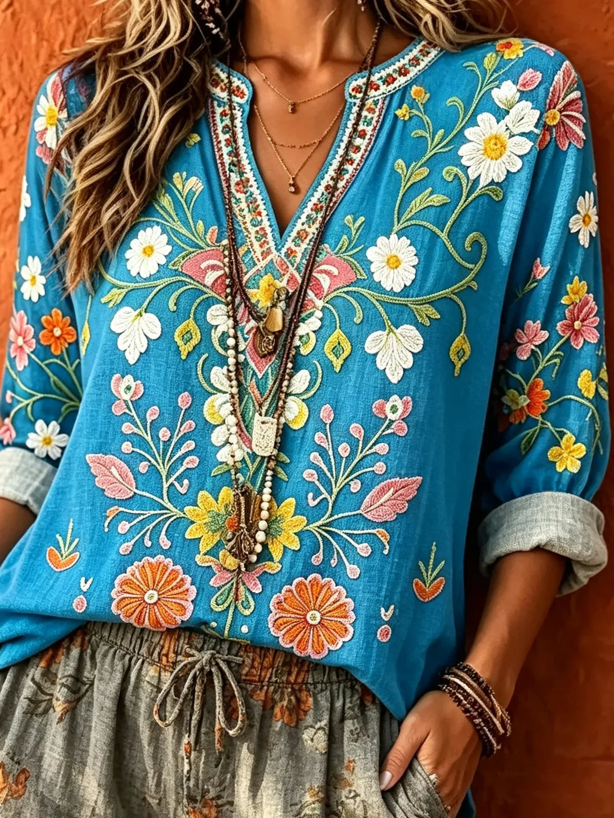 Women's Color Patchwork Daisy Peace Sign Print V-Neck 3/4 Sleeve Top
