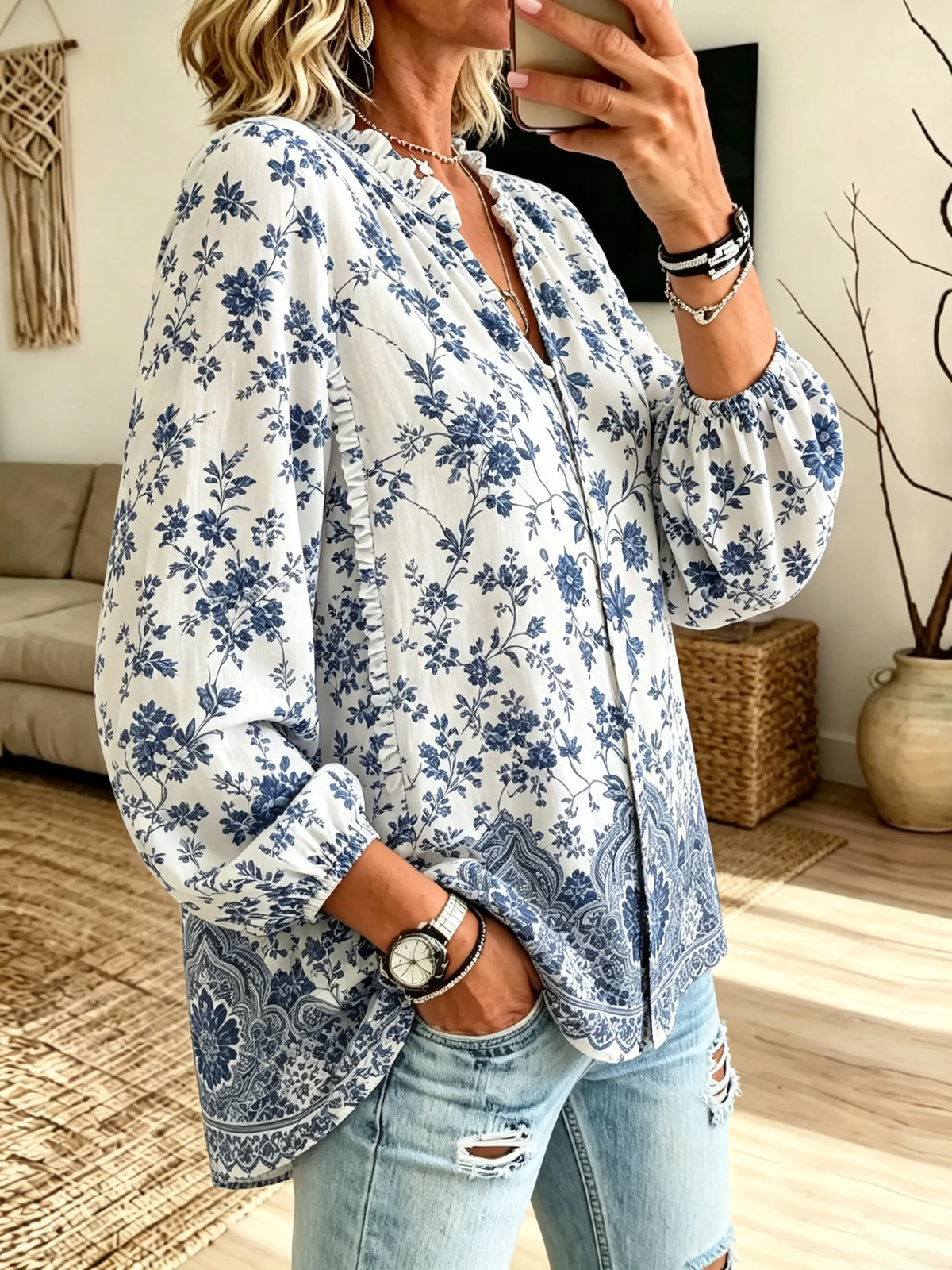 Women's Blue Floral Porcelain Print V-neck Puff Sleeve Blouse