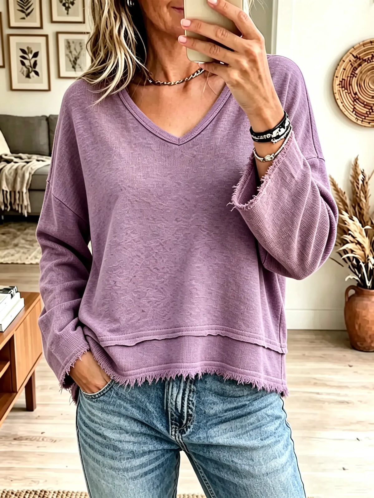 Women's Raw Hem Frayed V-Neck Pullover Sweatshirt