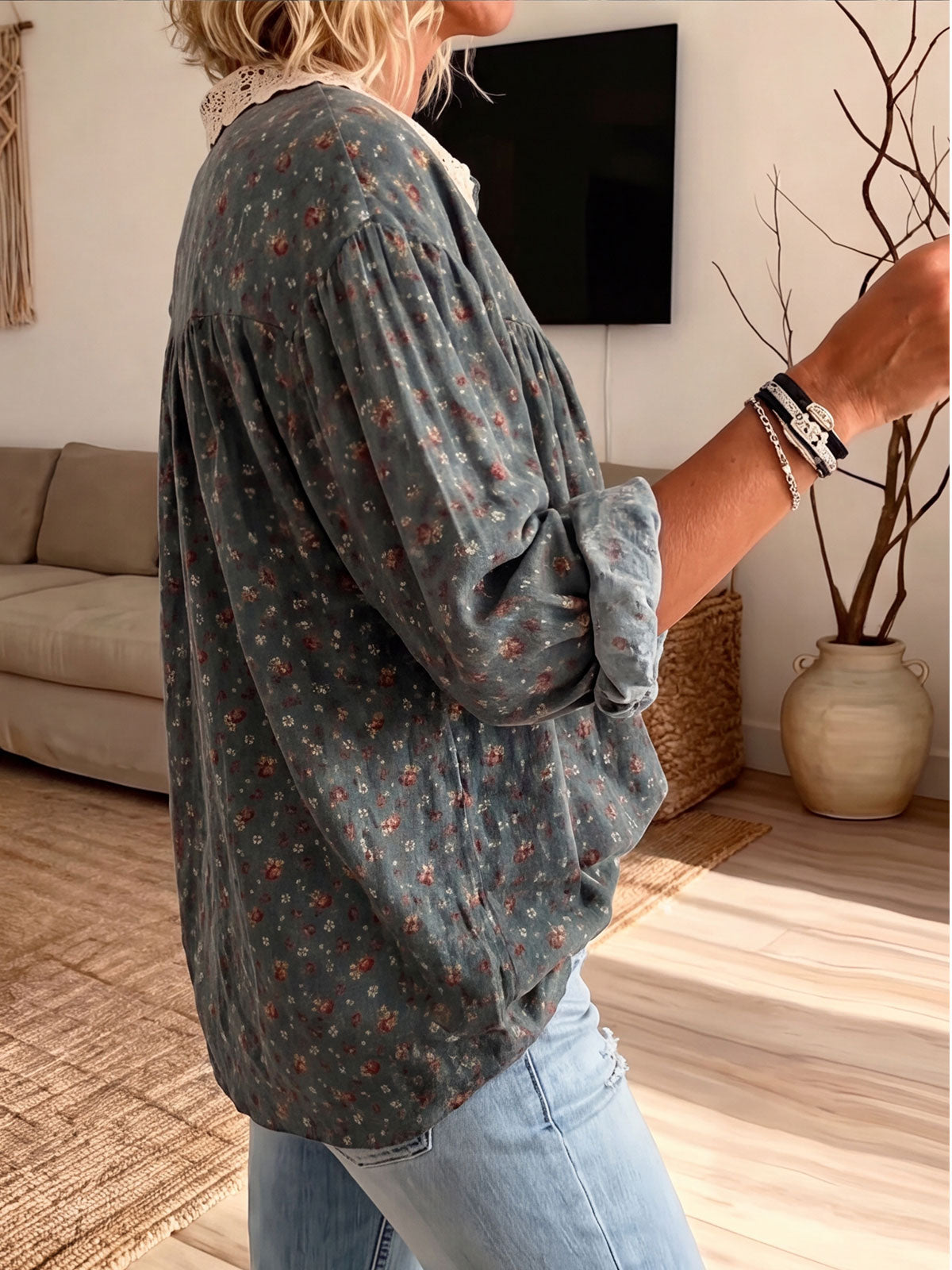 Women’s Lace Peter Pan Collar Ditsy Floral Half Button Loose Blouse