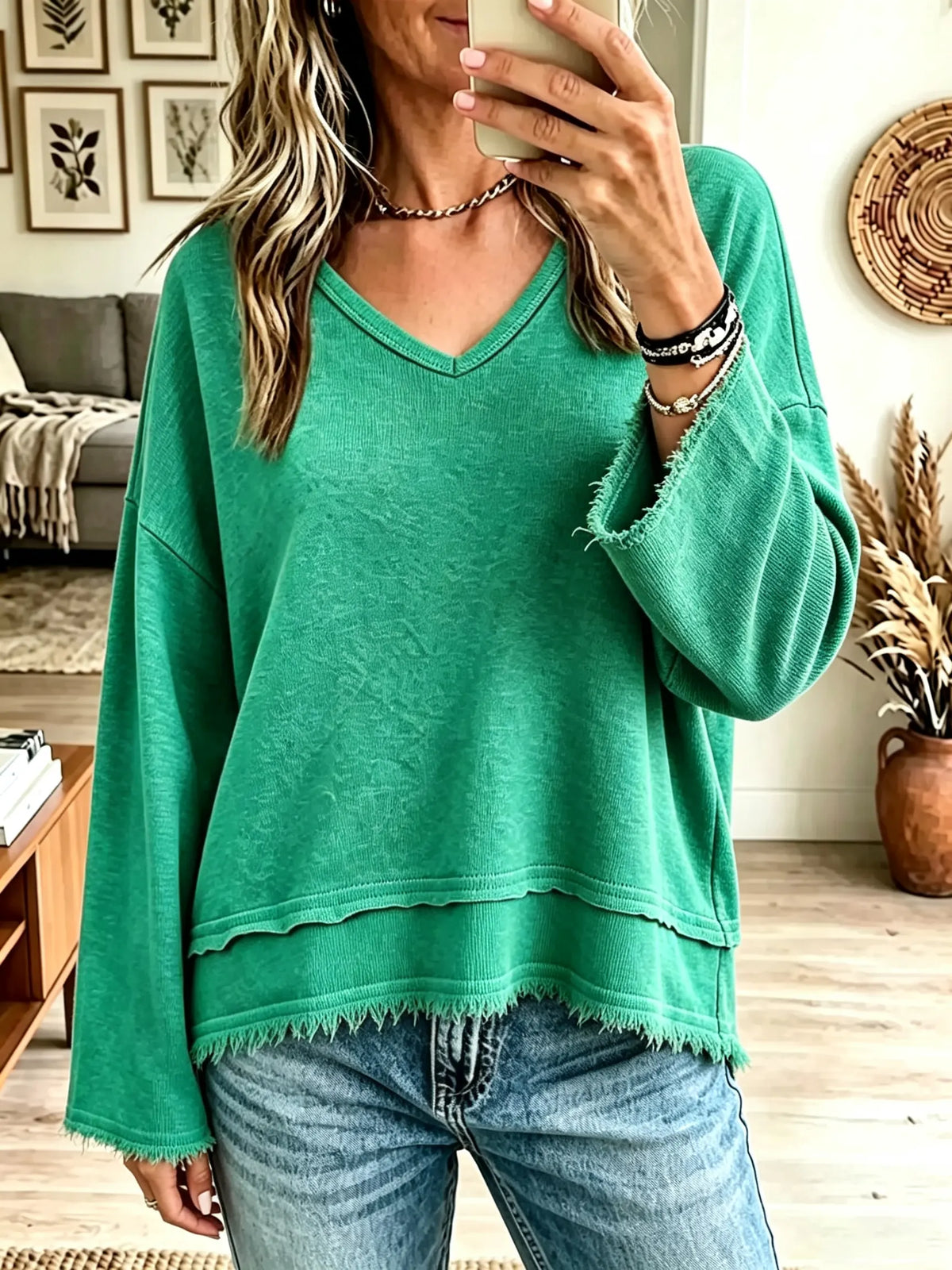 Women's Raw Hem Frayed V-Neck Pullover Sweatshirt