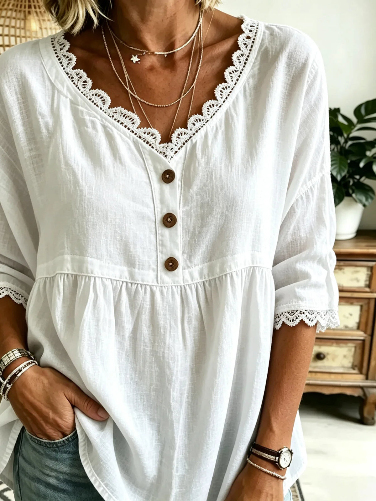 Women's Solid Simple Lace V-Neck 3/4 Sleeve Babydoll Blouse