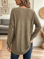 Women V Neck Waffle Knit Patchwork Long Sleeve Henley Top with Pockets